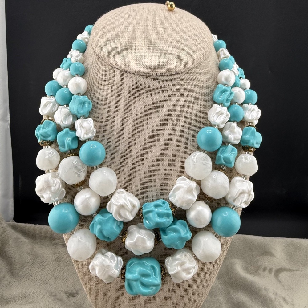 Vintage Art Necklace Blue White Layered Acrylic Beaded 16in READ